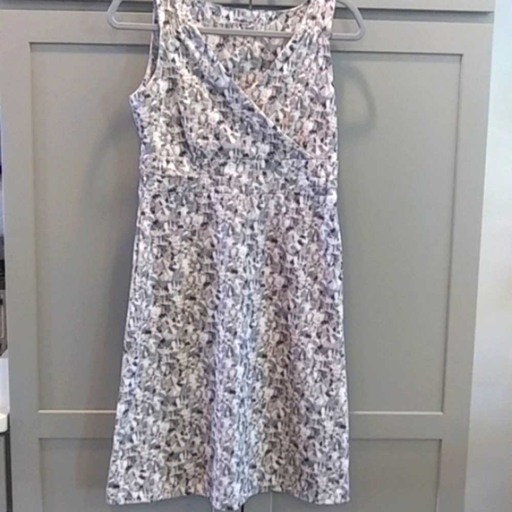 Eddie Bauer | Wrap Bodice Gray Print Knit Dress Travel Business Casual | S